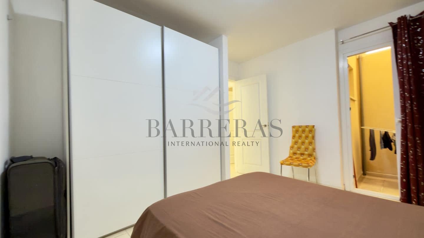 3 bedroom Flat for sale in Los Abrigos with garage - € 245,000 (Ref: 9858613)