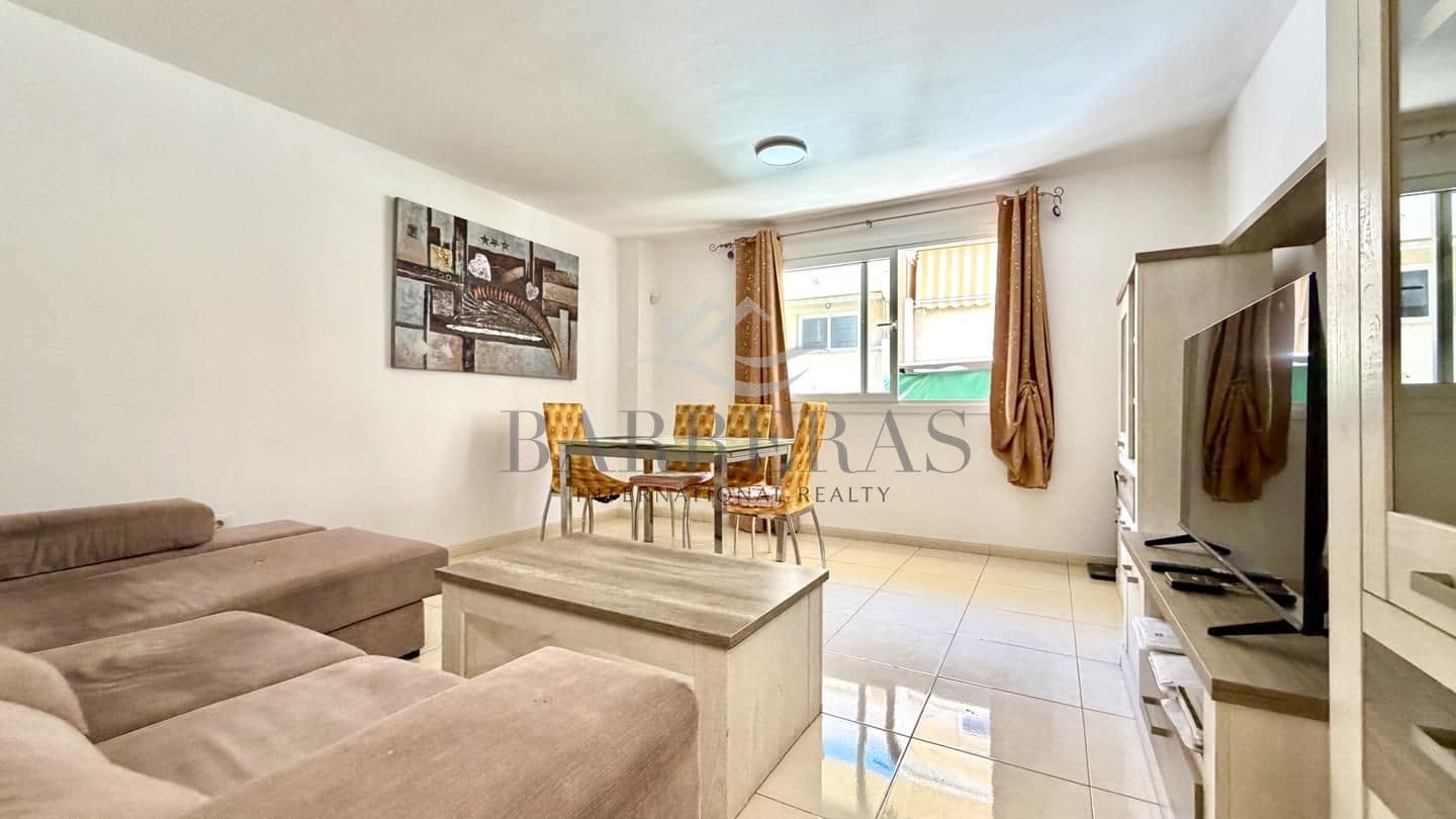 3 bedroom Flat for sale in Los Abrigos with garage - € 245,000 (Ref: 9858613)