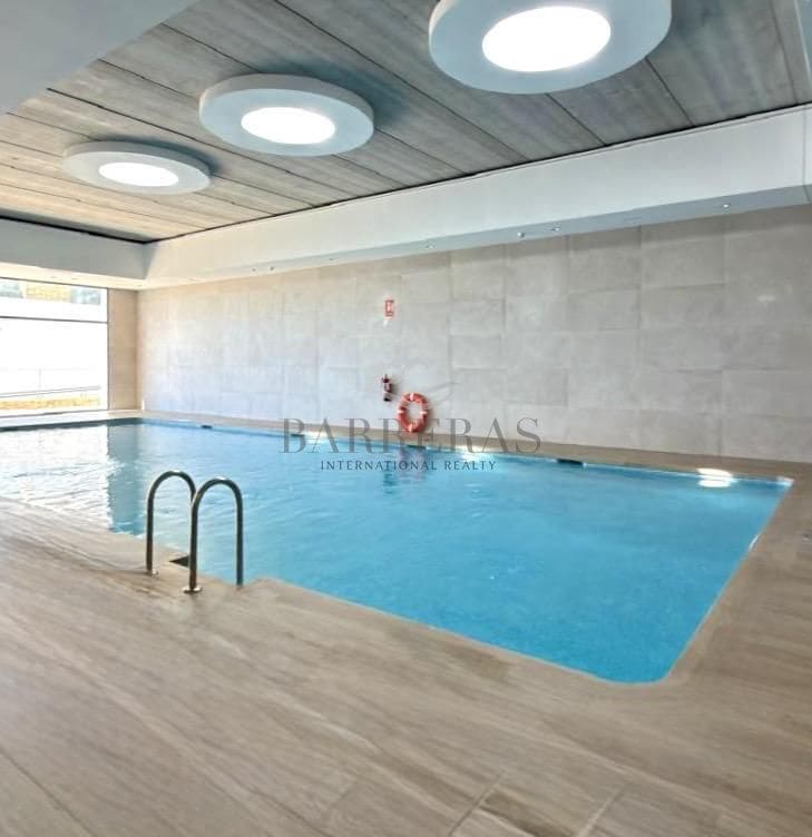 2 slaapkamer Flat te koop in Benidorm met zwembad garage - € 475.000 (Ref: 9889428)