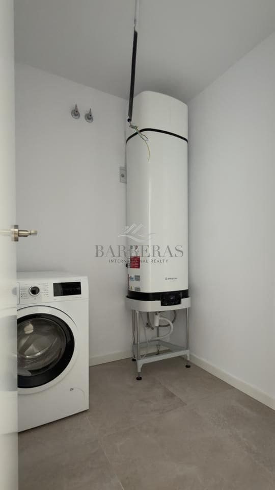 2 slaapkamer Flat te koop in Benidorm met zwembad garage - € 475.000 (Ref: 9889428)