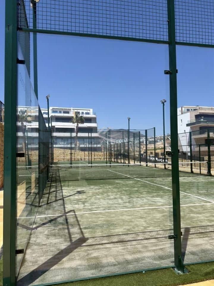 2 slaapkamer Flat te koop in Benidorm met zwembad garage - € 475.000 (Ref: 9889428)