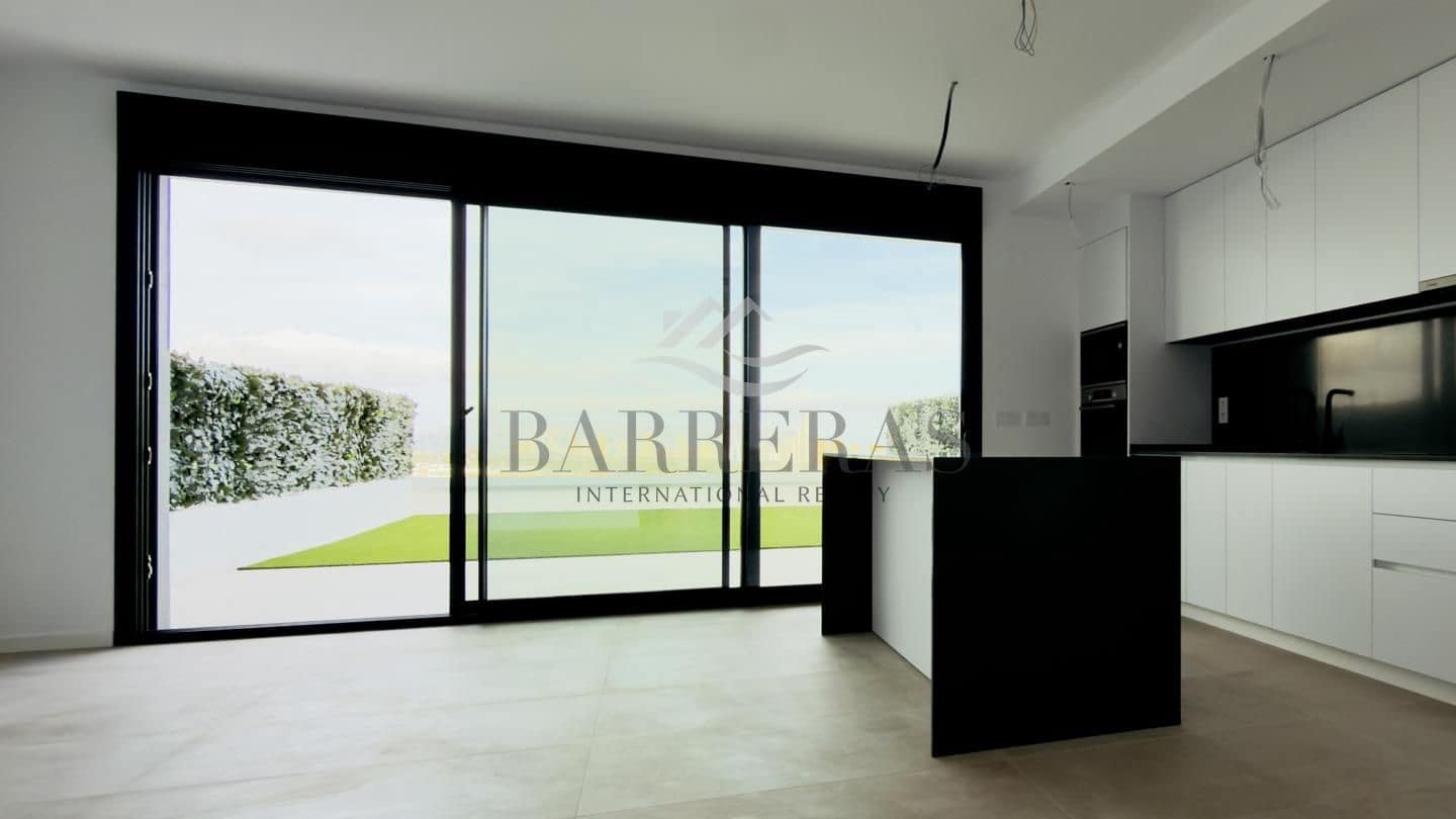 2 slaapkamer Flat te koop in Benidorm met zwembad garage - € 475.000 (Ref: 9889428)