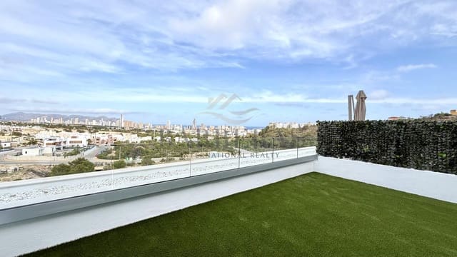 Piso de 2 habitaciones en Benidorm en venta con piscina garaje - 475.000 € (Ref: 9889428)
