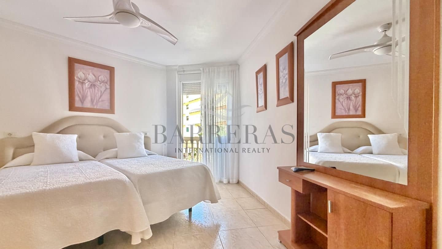 2 bedroom Flat for sale in Las Galletas - € 298,000 (Ref: 9895661)