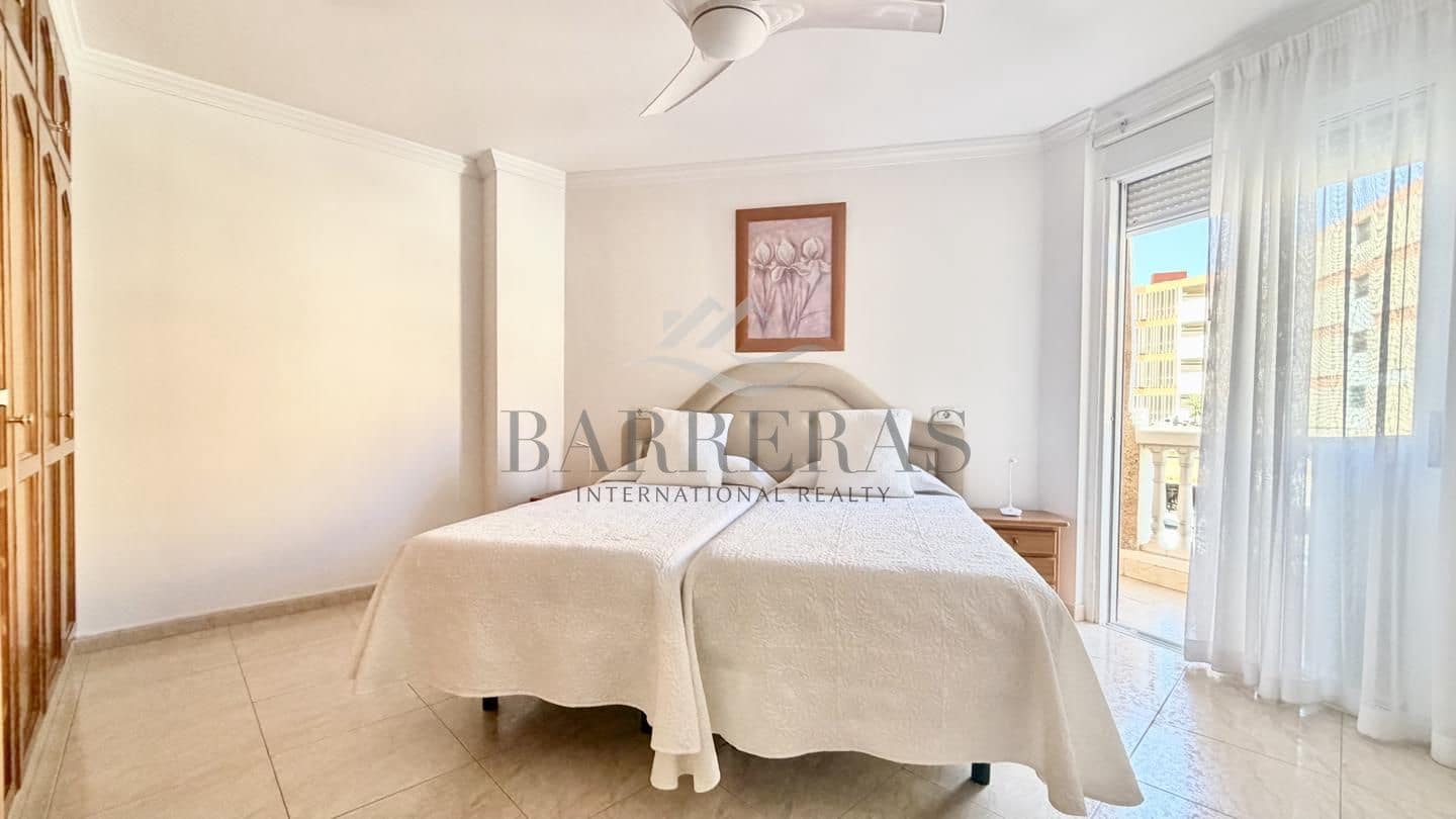 2 bedroom Flat for sale in Las Galletas - € 298,000 (Ref: 9895661)