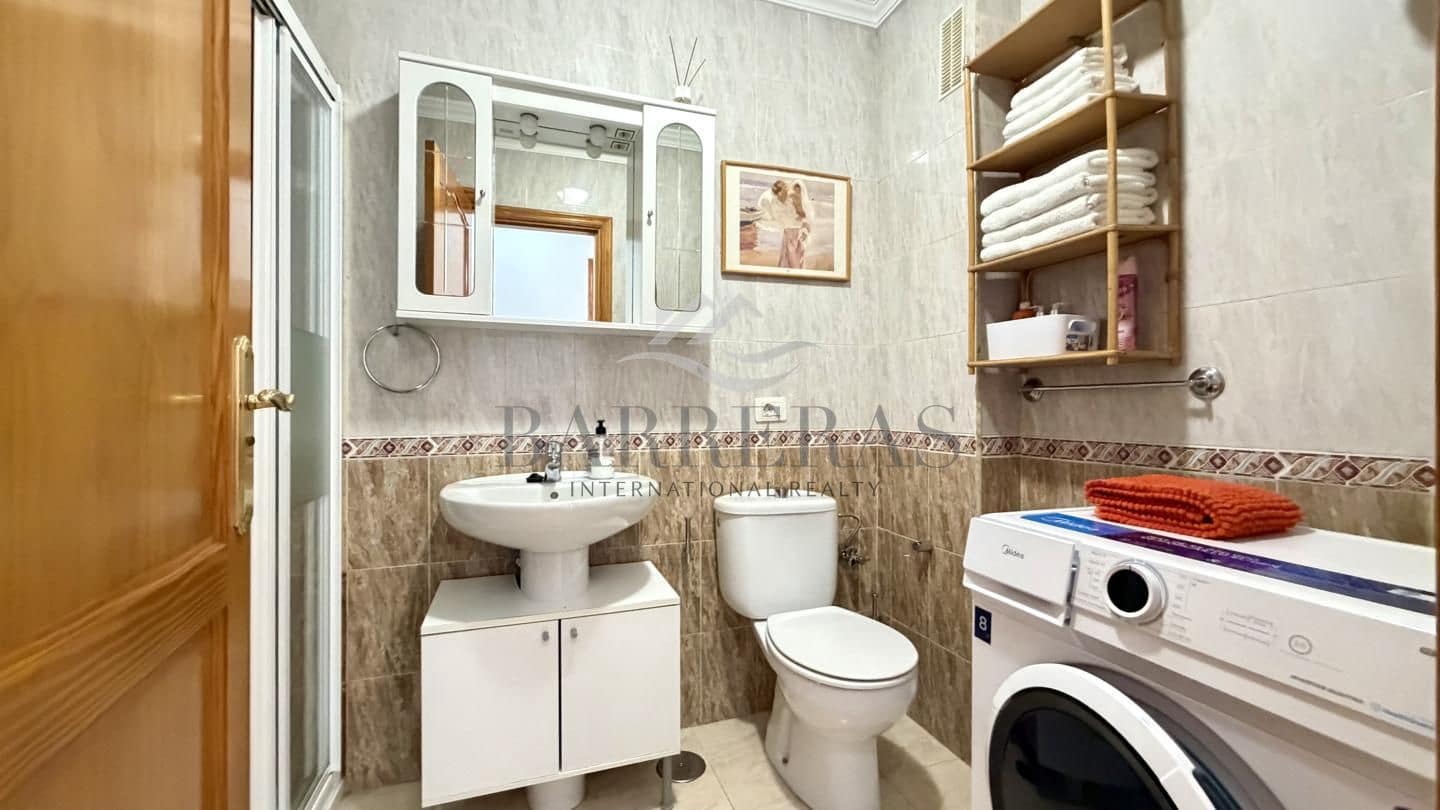 2 bedroom Flat for sale in Las Galletas - € 298,000 (Ref: 9895661)