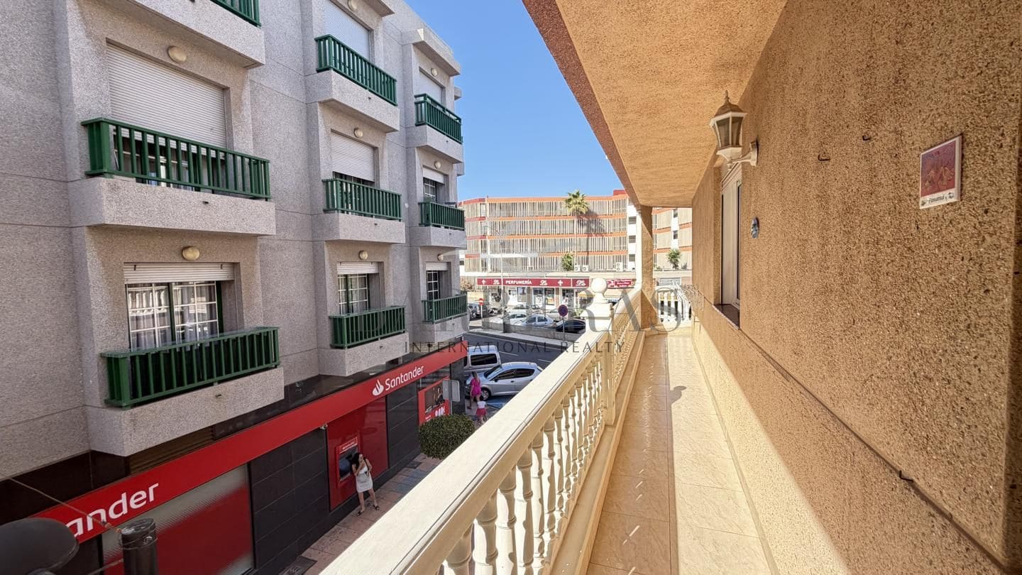 2 bedroom Flat for sale in Las Galletas - € 298,000 (Ref: 9895661)