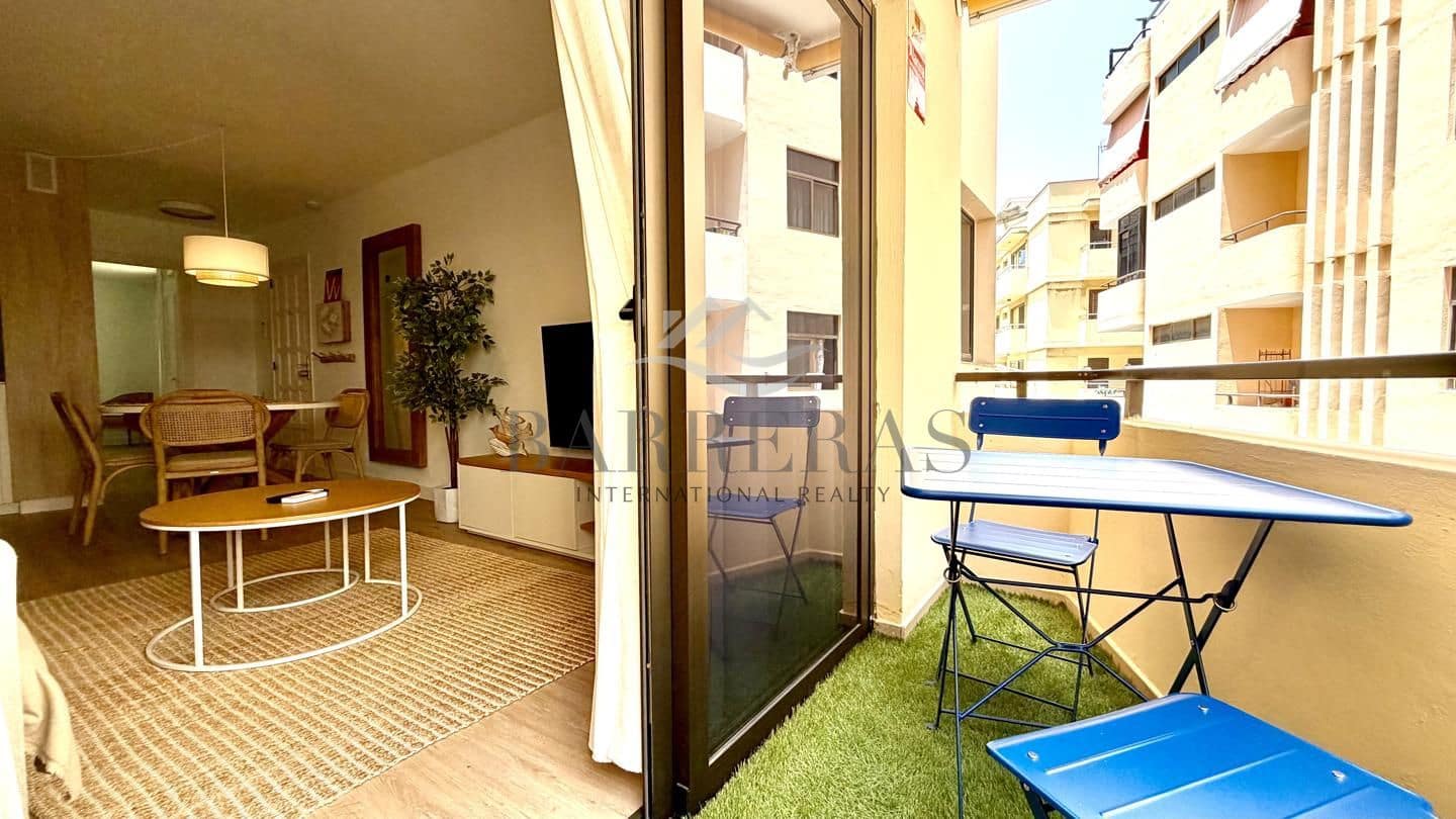 Piso de 1 habitación en El Medano en venta - 275.000 € (Ref: 9958821)