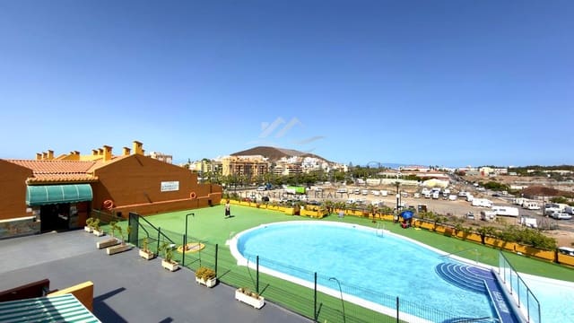 1 soveværelse Lejlighed til salg i Los Cristianos, Arona med swimmingpool - € 220.000 (Ref: 9973972)