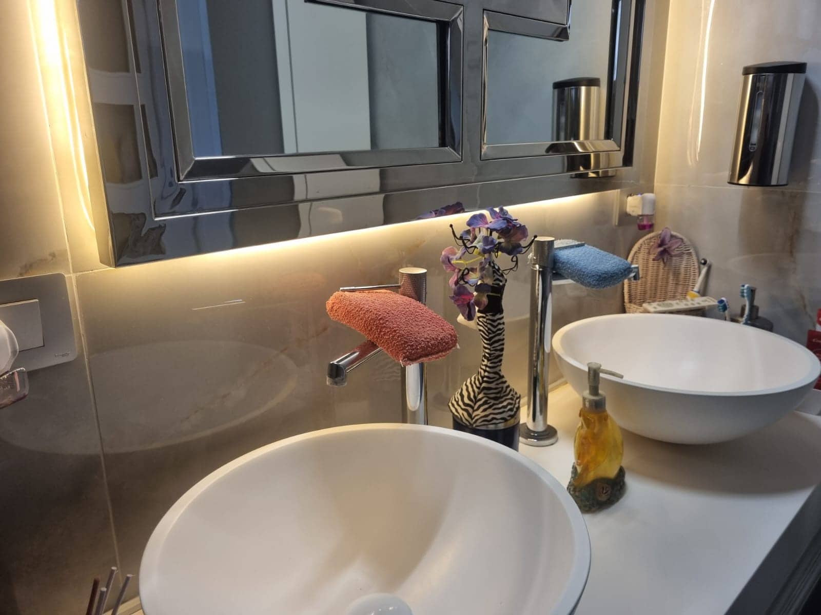 3 bedroom Villa for sale in San Isidro de Abona with pool garage - € 670,000 (Ref: 10004408)