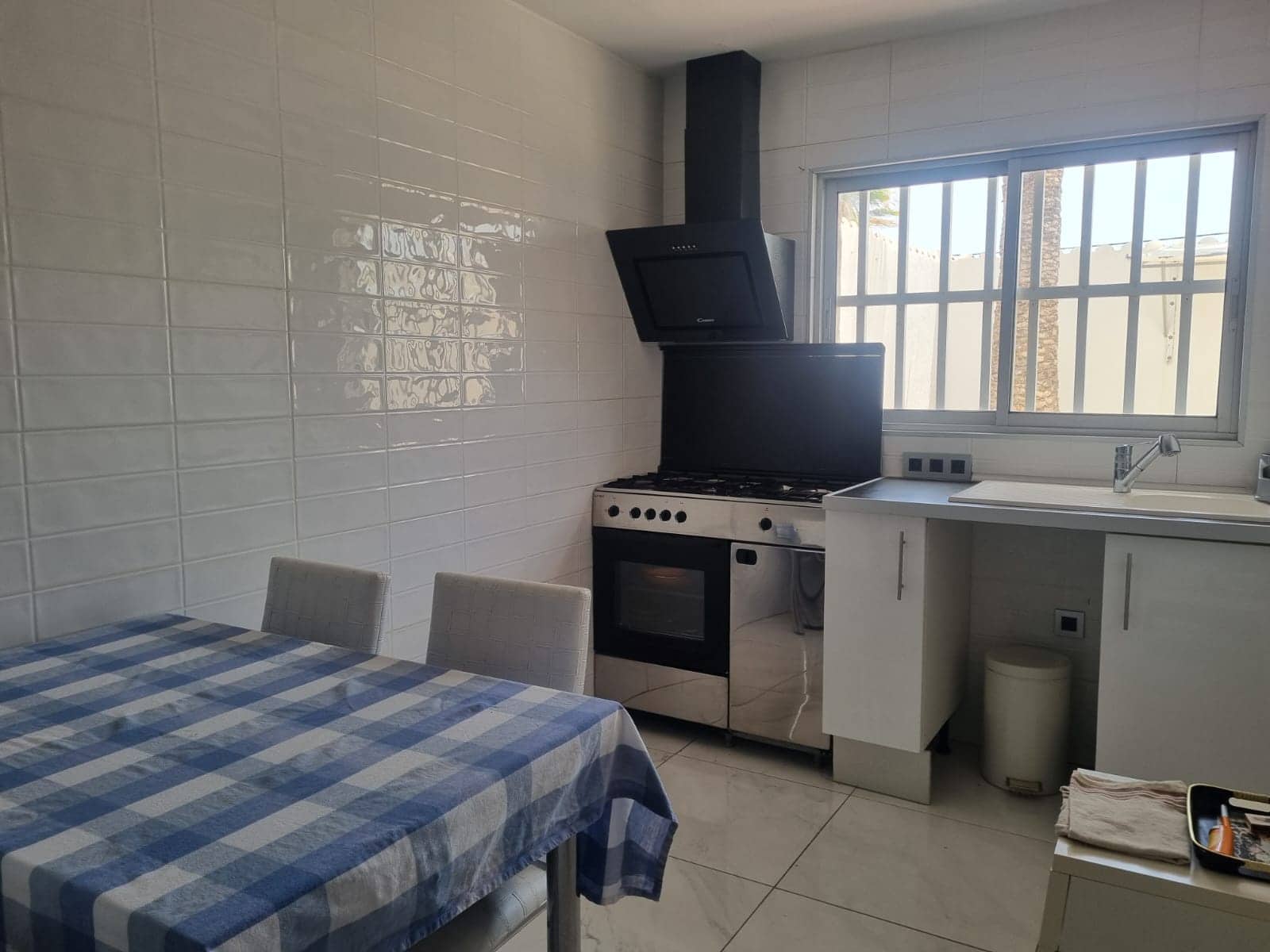 3 bedroom Villa for sale in San Isidro de Abona with pool garage - € 670,000 (Ref: 10004408)