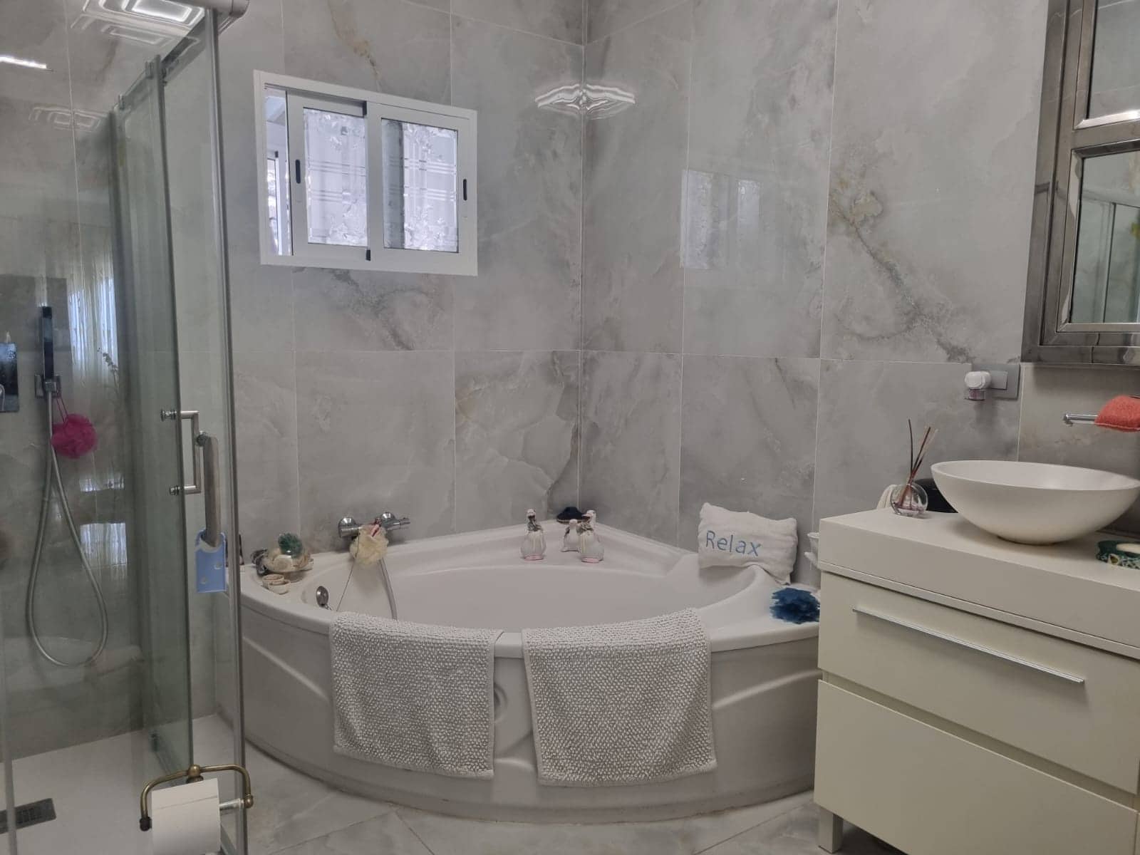 3 bedroom Villa for sale in San Isidro de Abona with pool garage - € 670,000 (Ref: 10004408)
