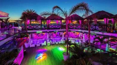 Restaurant/Bar for sale in Playa de las Américas, Adeje - € 330,000 (Ref: 10021614)