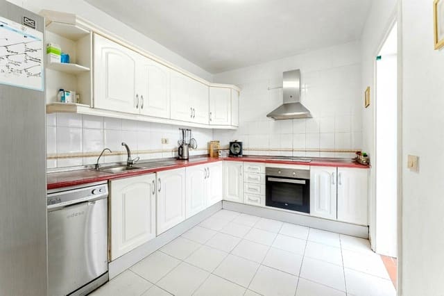 3 soveværelse Byhus til salg i Torviscas Centro y Alto, Adeje med swimmingpool garage - € 750.000 (Ref: 9379563)