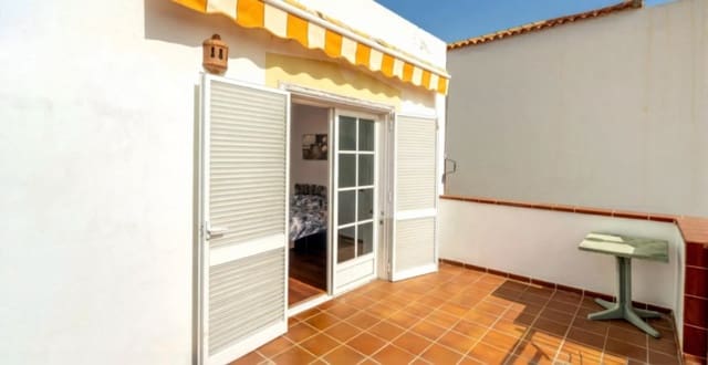 3 soveværelse Byhus til salg i Torviscas Centro y Alto, Adeje med swimmingpool garage - € 750.000 (Ref: 9379563)