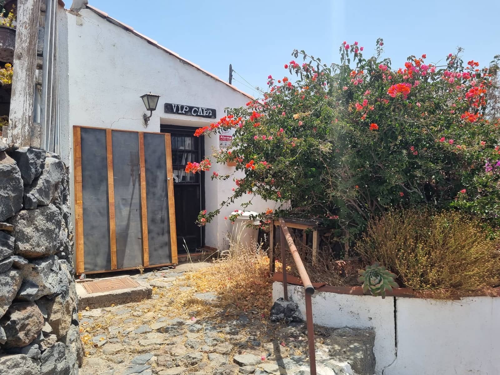 Virksomhed til salg i Arona med garage - € 185.000 (Ref: 9383732)