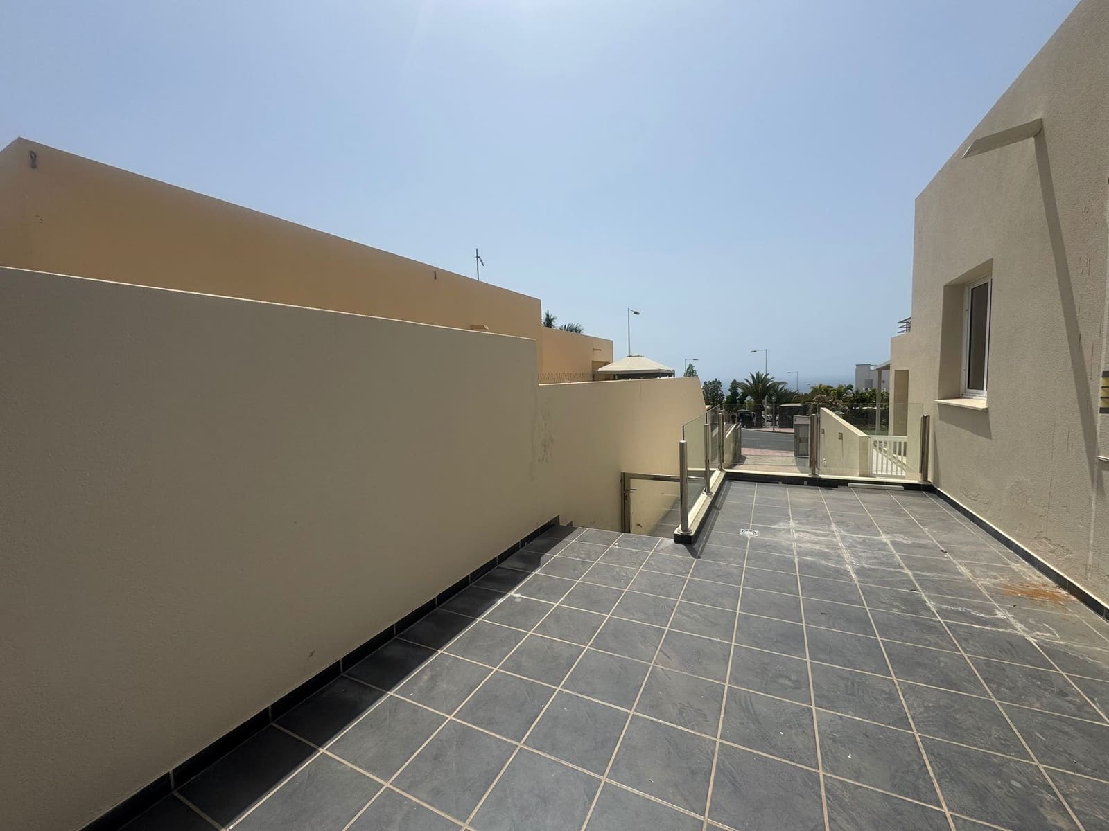 3 bedroom Villa for sale in Costa Adeje with garage - € 820,000 (Ref: 9386278)
