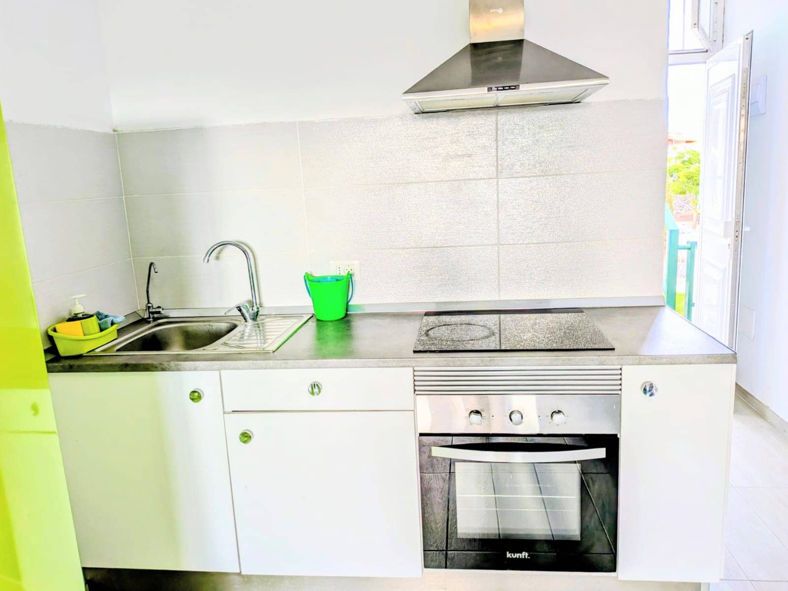 Studio zu verkaufen in Costa del Silencio mit Pool - 138.000 € (Ref: 9394276)