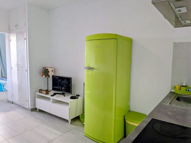 Studio te koop in Costa del Silencio, Arona met zwembad - € 138.000 (Ref: 9394276)