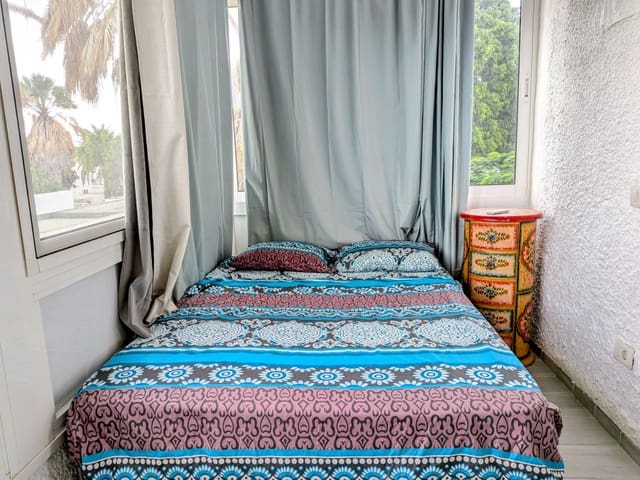 Studio te koop in Costa del Silencio, Arona met zwembad - € 138.000 (Ref: 9394276)