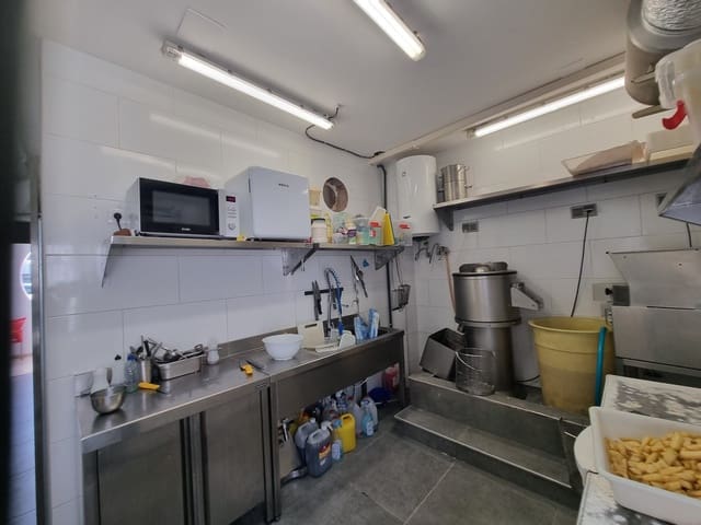 Företag till salu i Los Cristianos, Arona - 170 000 € (Ref: 9395408)