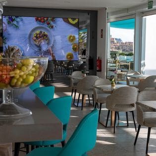 Restaurant/Bar for sale in Los Cristianos - € 350,000 (Ref: 9395409)