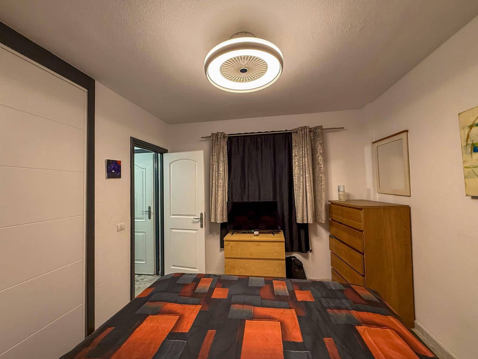 1 soverom Leilighet til salgs i Los Cristianos med svømmebasseng - € 299 950 (Ref: 9541757)