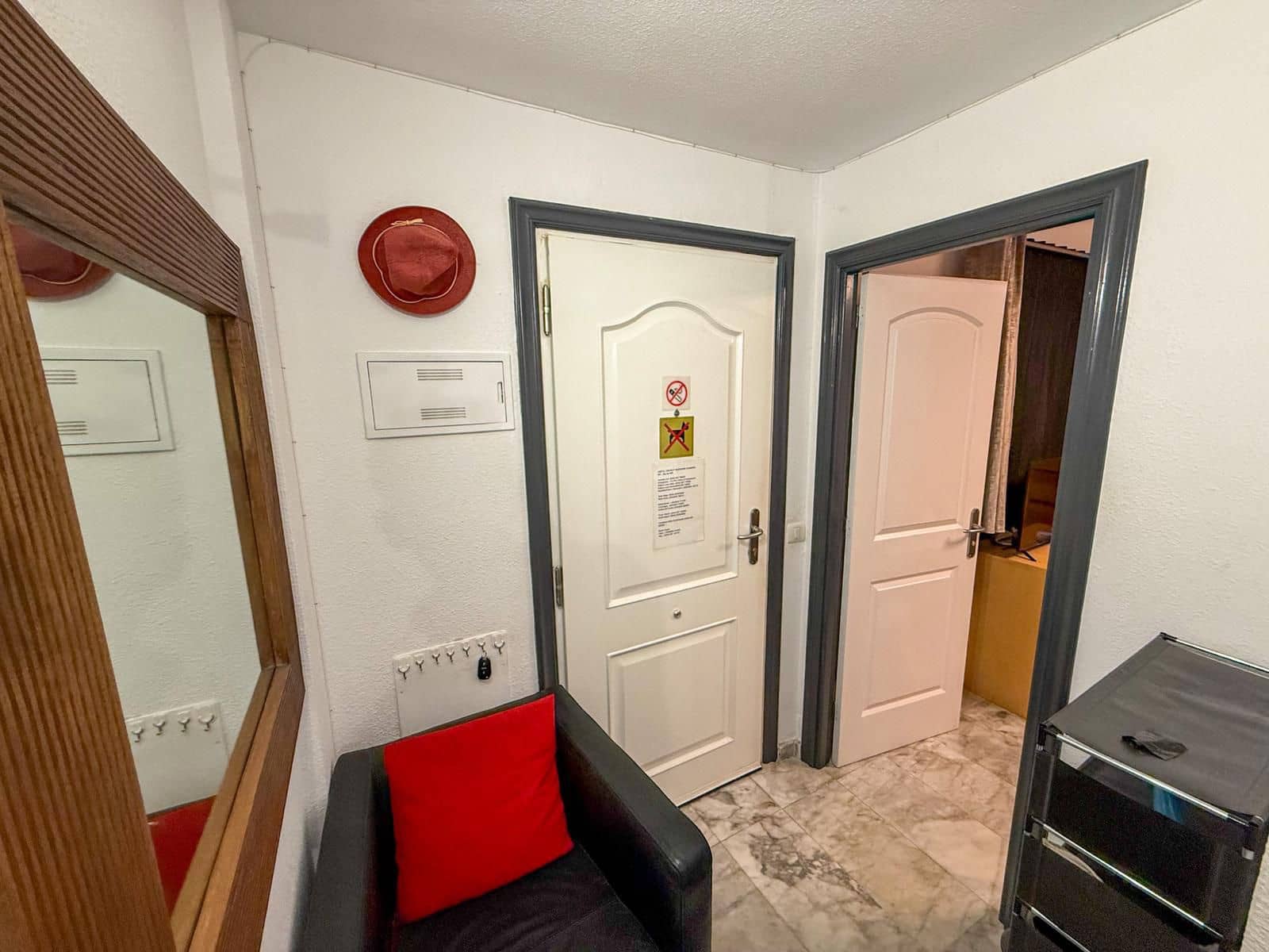 1 soverom Leilighet til salgs i Los Cristianos med svømmebasseng - € 299 950 (Ref: 9541757)