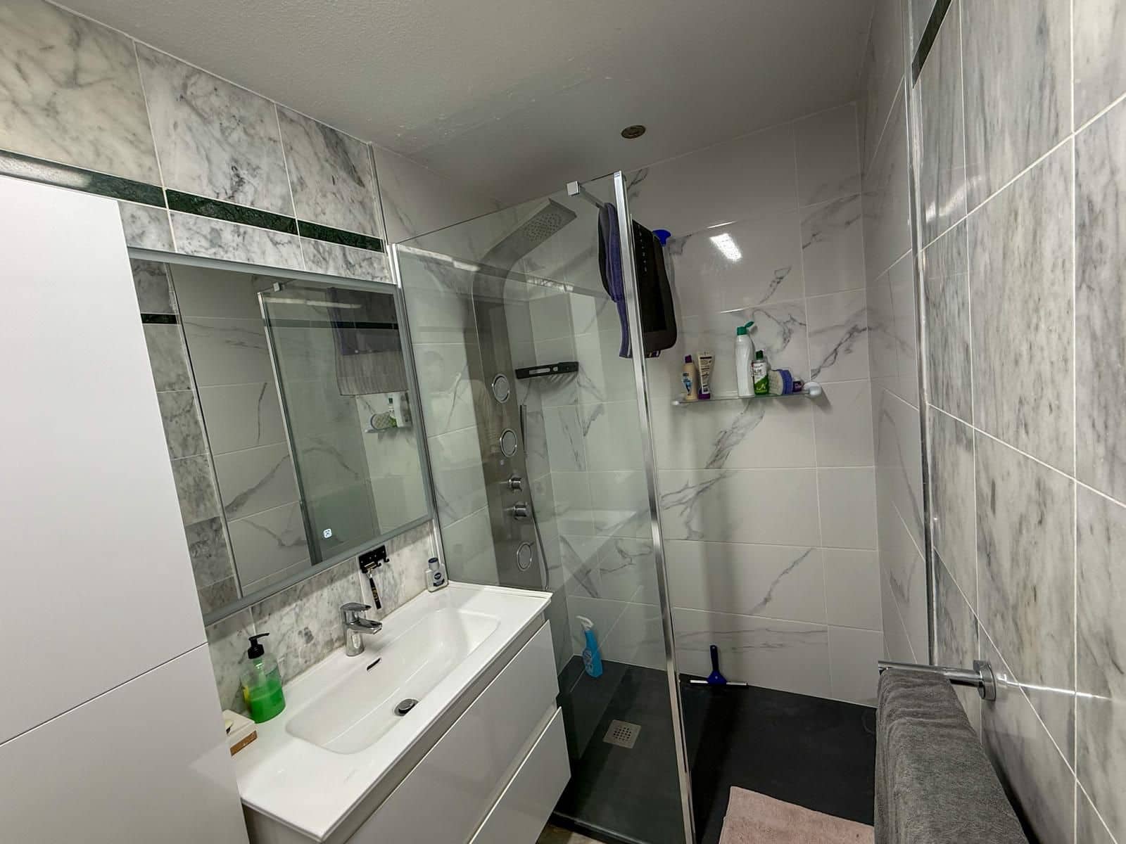 1 soverom Leilighet til salgs i Los Cristianos med svømmebasseng - € 299 950 (Ref: 9541757)