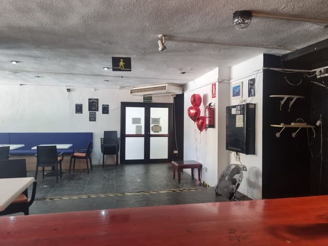 Restaurang/Bar till salu i Playa de las Américas, Adeje med pool - 39 950 € (Ref: 9667119)