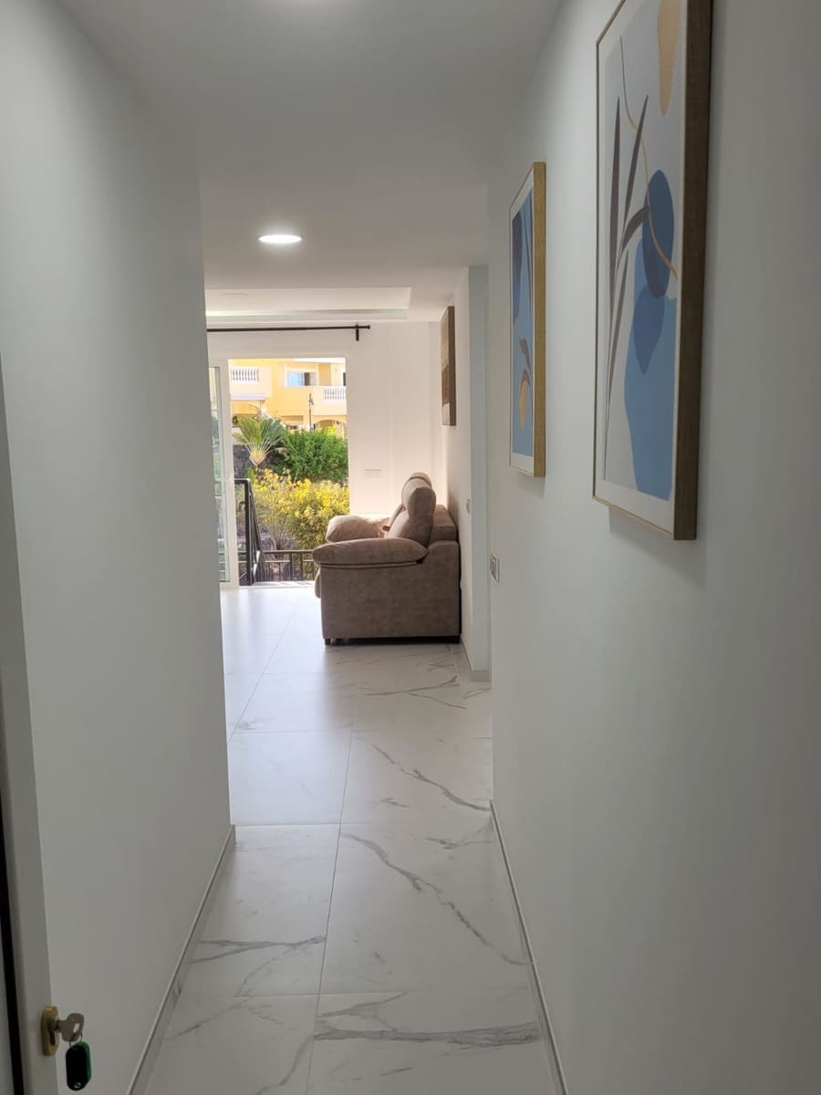 Apartamento de 22 habitaciones en Los Cristianos en venta con piscina - 330.000 € (Ref: 9747359)