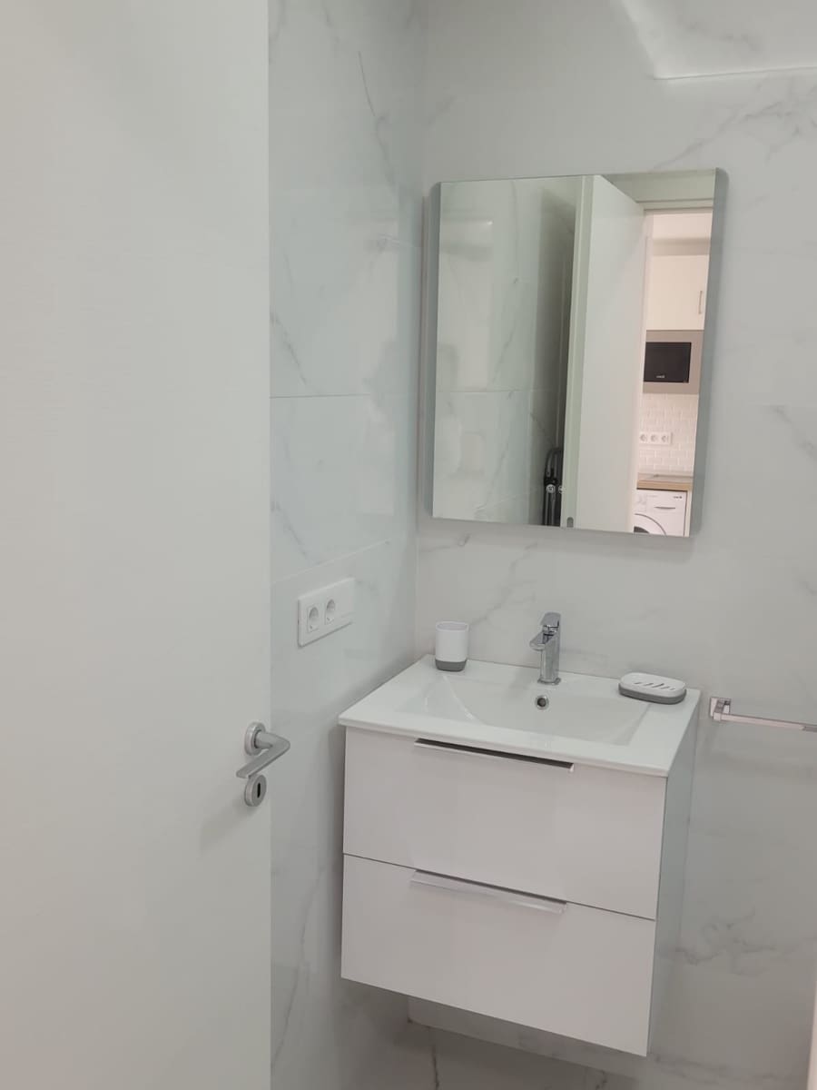 Apartamento de 22 habitaciones en Los Cristianos en venta con piscina - 330.000 € (Ref: 9747359)