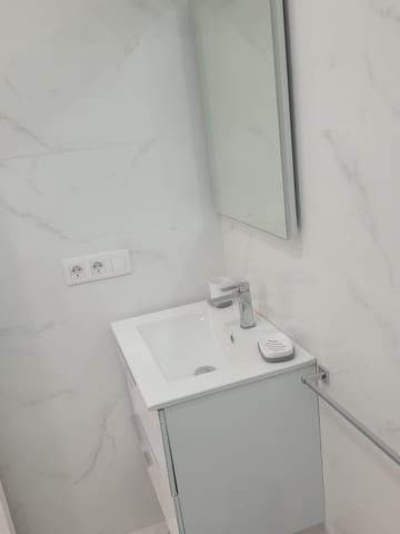 Apartamento de 22 habitaciones en Los Cristianos, Arona en venta con piscina - 330.000 € (Ref: 9747359)