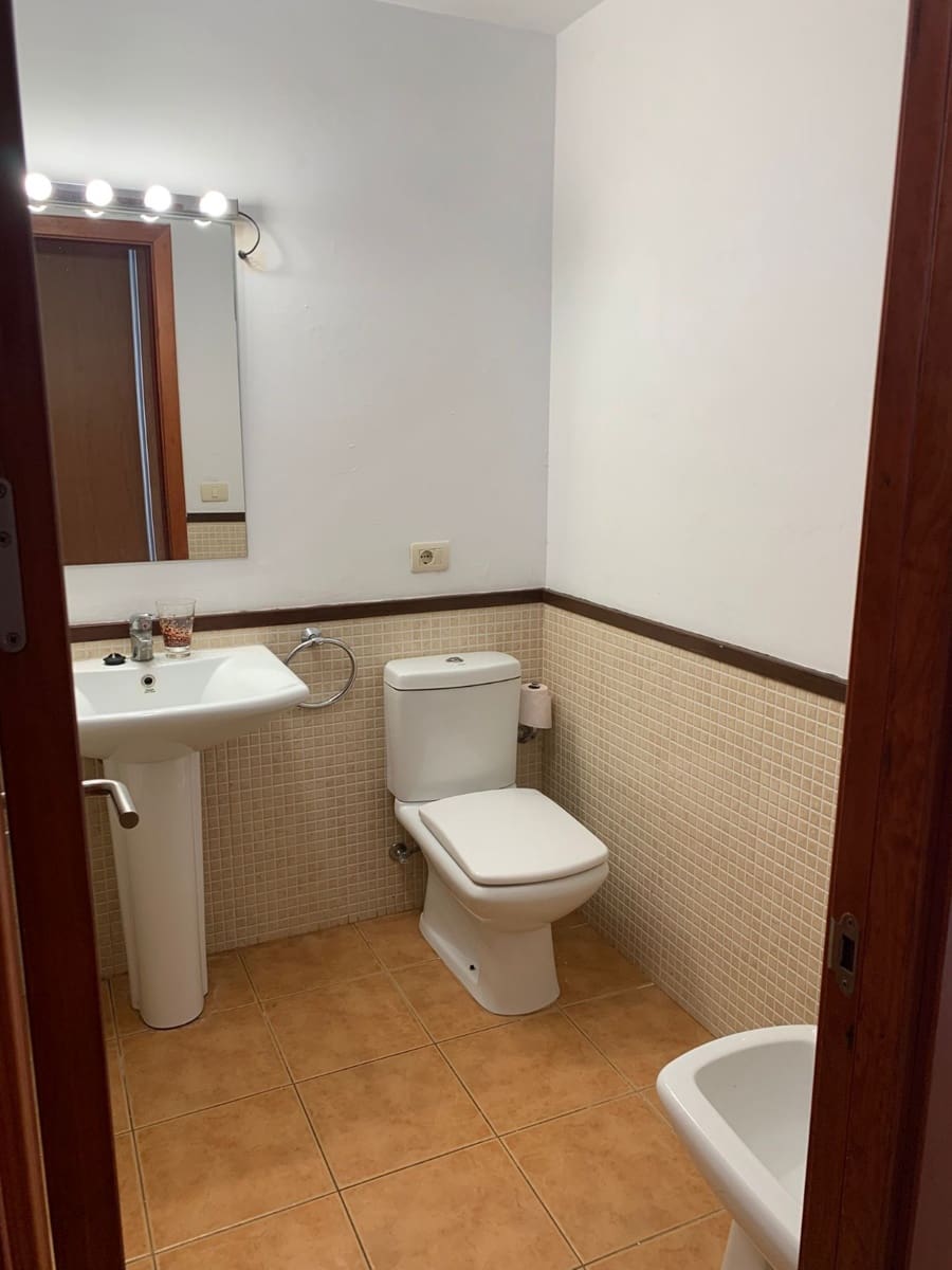 2 soveværelse Penthouse til salg i Llano del Camello med swimmingpool garage - € 265.000 (Ref: 9747361)