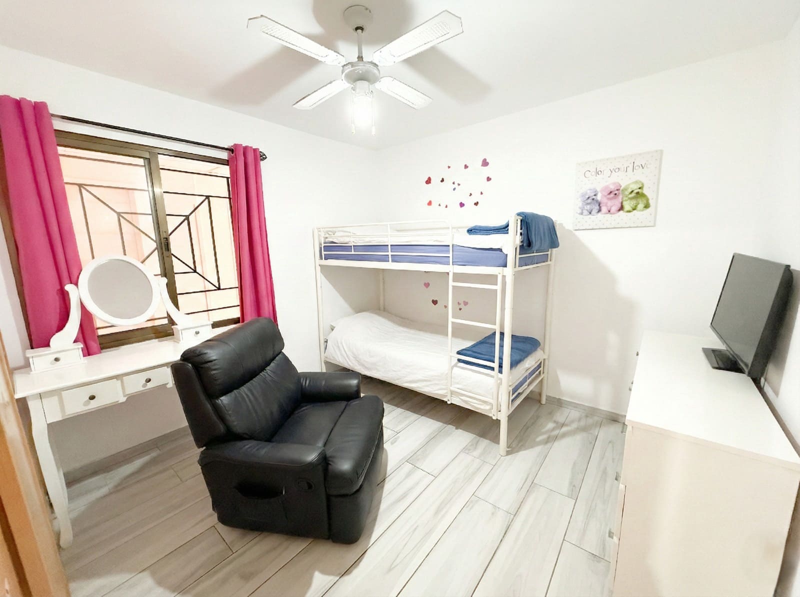 2 soverom Leilighet til salgs i Los Cristianos med svømmebasseng - € 350 000 (Ref: 9759513)