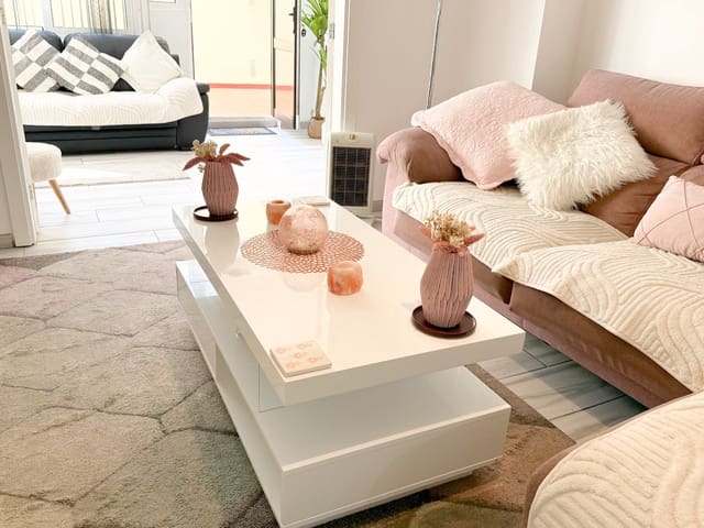 2 soverom Leilighet til salgs i Los Cristianos, Arona med svømmebasseng - € 350 000 (Ref: 9759513)