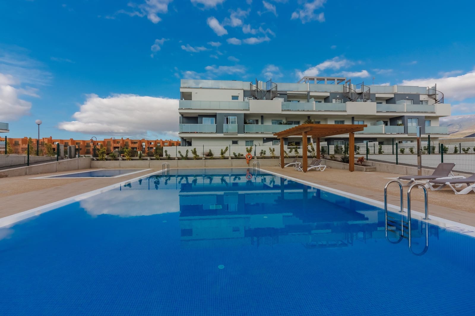 2 bedroom Apartment for sale in La Tejita with pool - € 340,000 (Ref: 9789487)