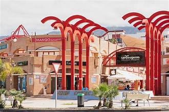 Restaurant/Bar for sale in Playa de las Américas, Adeje - € 99,950 (Ref: 9869709)