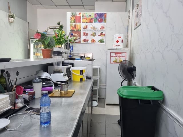 Restaurant/Bar til salgs i Los Cristianos, Arona - € 89 950 (Ref: 9964398)
