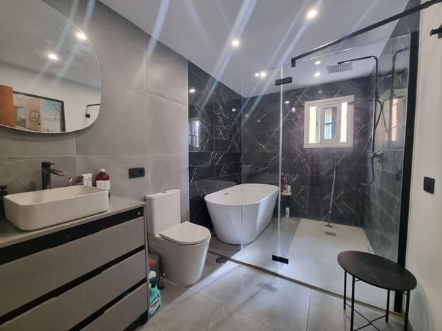 1 Zimmer Apartment zu verkaufen in Llano del Camello, San Miguel de Abona mit Pool - 248.500 € (Ref: 9986174)