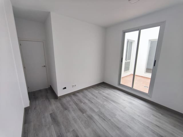 3 chambre Appartement à vendre à Cruce de Arinaga, Agüimes avec garage - 218 000 € (Ref: 9696732)