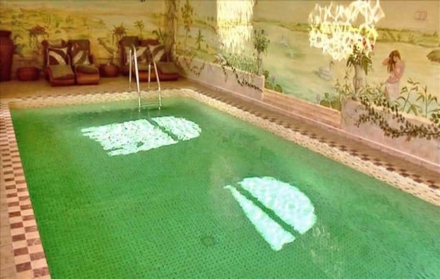 7 soveværelse Villa til salg i Nueva Andalucia med swimmingpool garage - € 28.000.000 (Ref: 5167830)