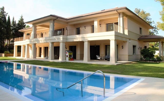 5 bedroom Villa for sale in Guadalmina Baja, Marbella with pool garage - € 10,200,000 (Ref: 5266411)