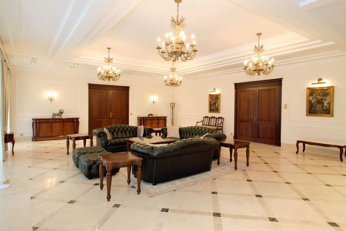 5 sypialnia Willa na sprzedaż w Guadalmina z basenem garażem - 10 200 000 € (Ref: 5266411)