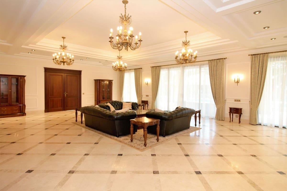 5 sypialnia Willa na sprzedaż w Guadalmina z basenem garażem - 10 200 000 € (Ref: 5266411)