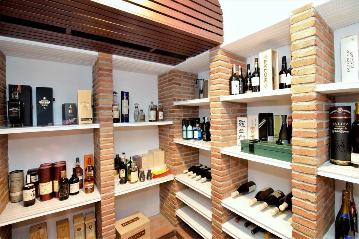 5 sypialnia Willa na sprzedaż w Guadalmina z basenem garażem - 10 200 000 € (Ref: 5266411)