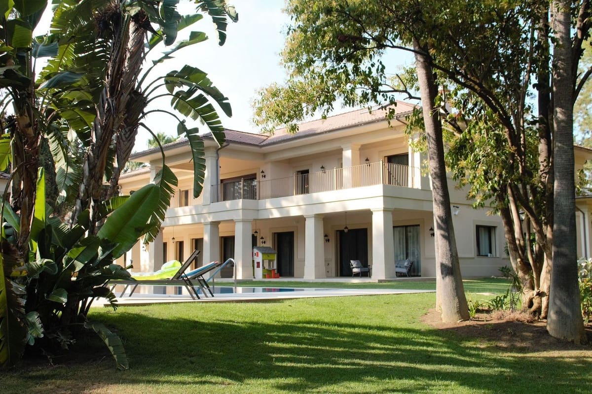 5 sypialnia Willa na sprzedaż w Guadalmina z basenem garażem - 10 200 000 € (Ref: 5266411)