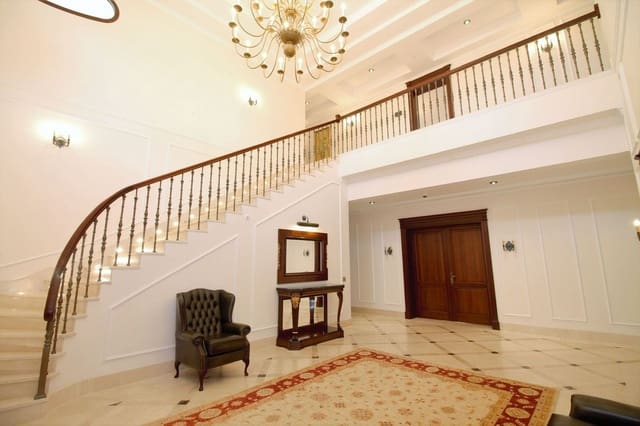 5 sypialnia Willa na sprzedaż w Guadalmina Baja, Marbella z basenem garażem - 10 200 000 € (Ref: 5266411)