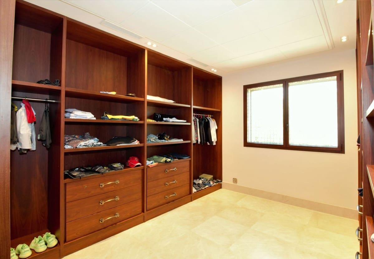 5 sypialnia Willa na sprzedaż w Guadalmina z basenem garażem - 10 200 000 € (Ref: 5266411)