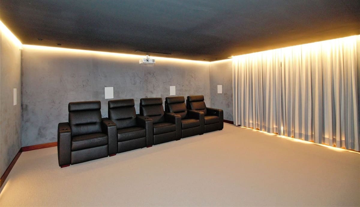 5 sypialnia Willa na sprzedaż w Guadalmina z basenem garażem - 10 200 000 € (Ref: 5266411)